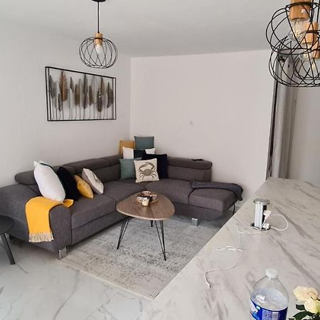 En Exclusivite T3 A 2 Pas Des Plages De St Raphael แซ็งต์-ราฟาเอล ภายนอก รูปภาพ