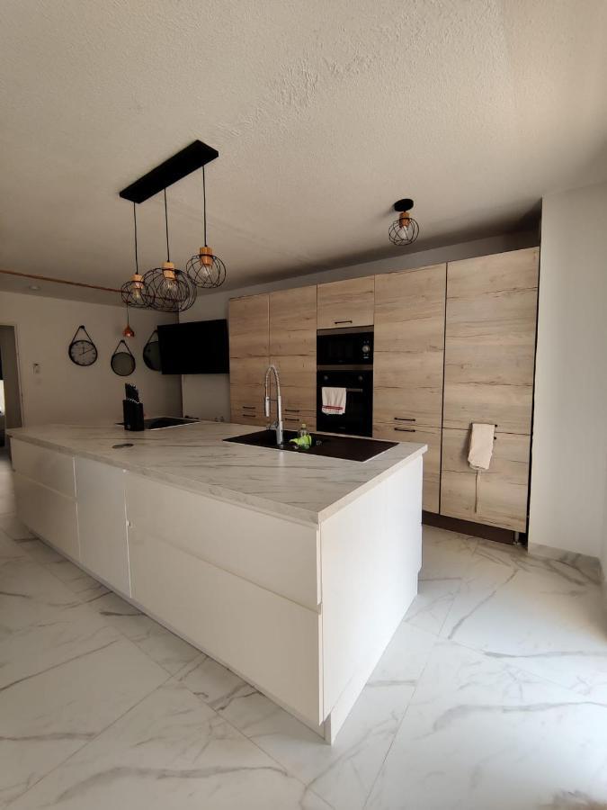 En Exclusivite T3 A 2 Pas Des Plages De St Raphael แซ็งต์-ราฟาเอล ภายนอก รูปภาพ